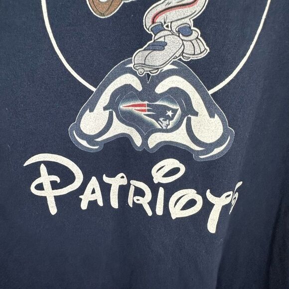 NFL new england patriots Disney Theme Graphic short sleeve t-shirt - Picture 4 of 6